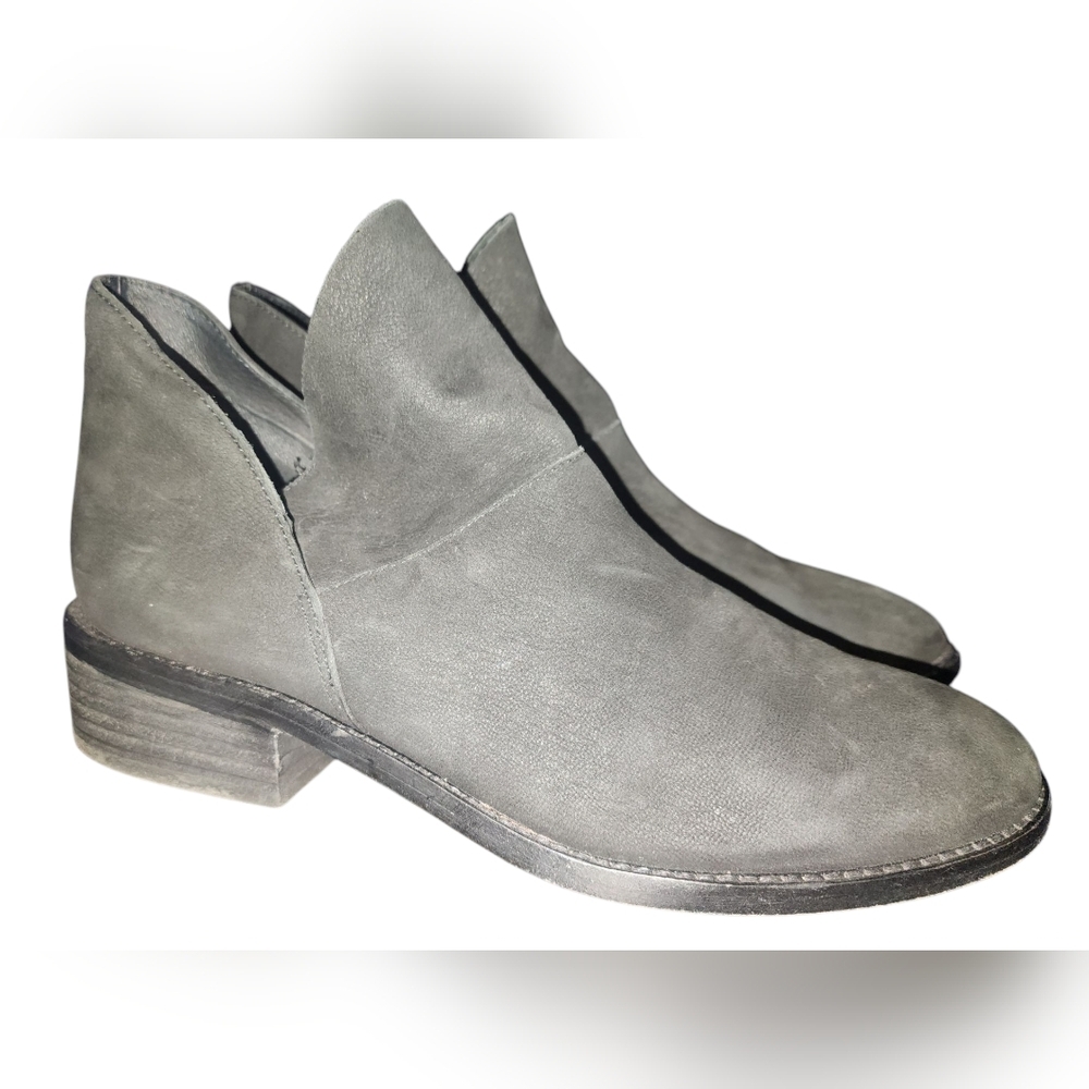 Eileen Fisher Leaf Suede Bootie, Womens 9​ - Picture 3 of 10